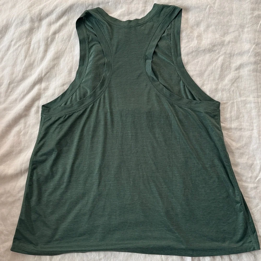 Green Vuori tank top - Picture 4 of 5